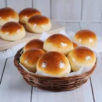 Panini al latte con il Bimby nel cestino, morbidi e lucidi